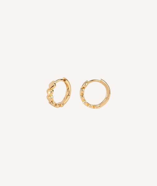 Zarcillos colección Esenciales Chapado Oro 18 Kt aro corazón