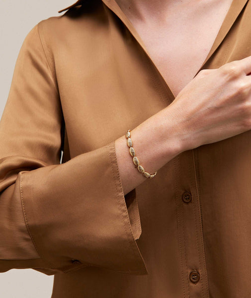Pulsera Chapado Oro 18 Kt motivos con relieve