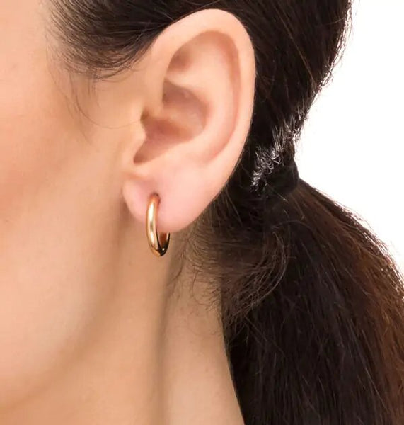 Argollas Aro acabado en Oro 18 Kt redondos