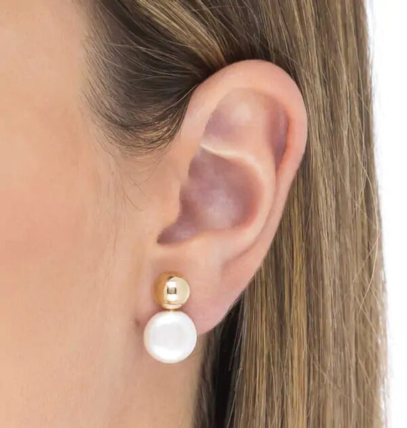 Zarcillo acabado en Oro 18 Kt bola y Perla 12mm