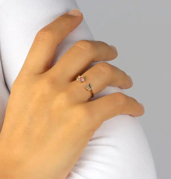 Anillo Plata acabada en Oro 18 Kt flor multicolor mariposa